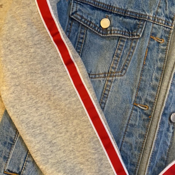 Woman’s large denim jacket with hoody arms and hood - Picture 2 of 6